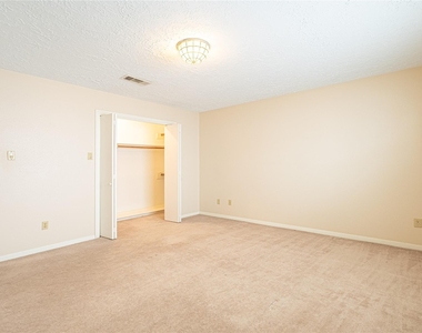 2306 Potomac Drive - Photo Thumbnail 17