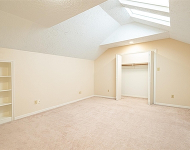 2306 Potomac Drive - Photo Thumbnail 21