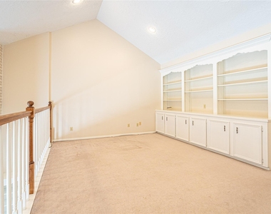 2306 Potomac Drive - Photo Thumbnail 15