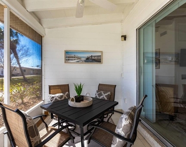 6006 Midnight Pass Road - Photo Thumbnail 17