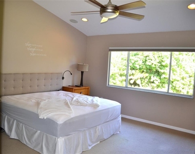 11158 Kapok Grand Circle - Photo Thumbnail 16