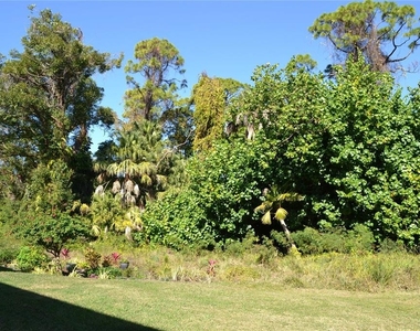 11158 Kapok Grand Circle - Photo Thumbnail 32