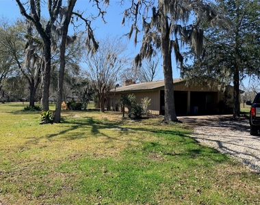 29229 Sheffield Road - Photo Thumbnail 12