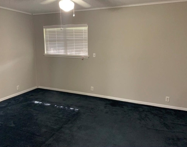 29229 Sheffield Road - Photo Thumbnail 7
