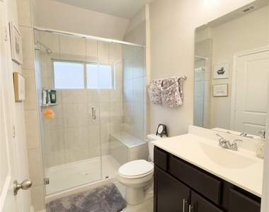 835 Sarasota Shore Dr Drive - Photo Thumbnail 20