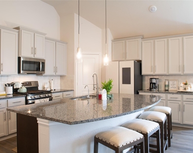 835 Sarasota Shore Dr Drive - Photo Thumbnail 6