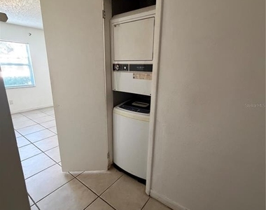 1 Lake Villa Way - Photo Thumbnail 11