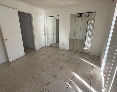 1 Lake Villa Way - Photo Thumbnail 13