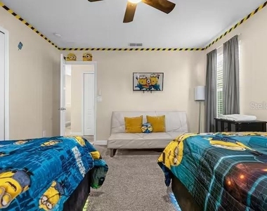8802 Bamboo Palm Court - Photo Thumbnail 27