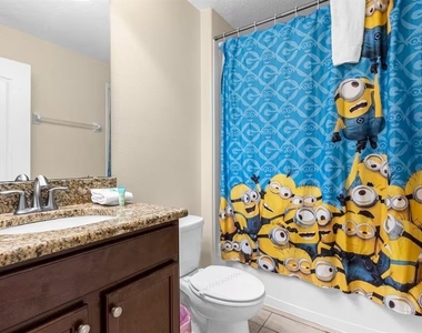 8802 Bamboo Palm Court - Photo Thumbnail 29