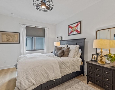 758 Highland Avenue - Photo Thumbnail 23