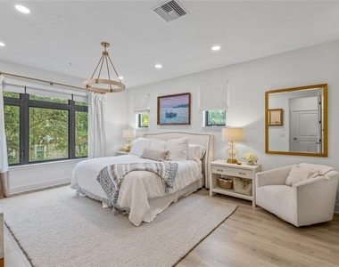 758 Highland Avenue - Photo Thumbnail 19