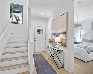 758 Highland Avenue - Photo Thumbnail 3