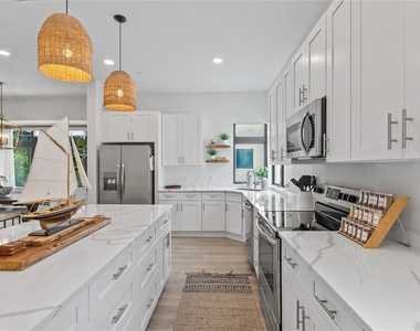 758 Highland Avenue - Photo Thumbnail 15