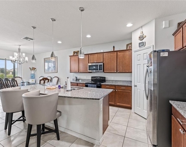 3624 Vega Creek Drive - Photo Thumbnail 8
