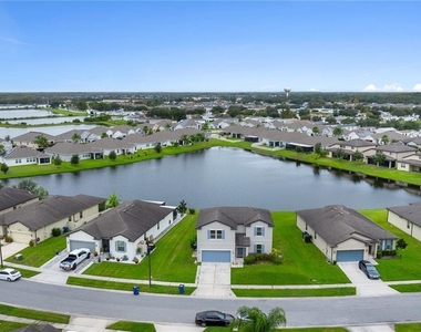 3624 Vega Creek Drive - Photo Thumbnail 2