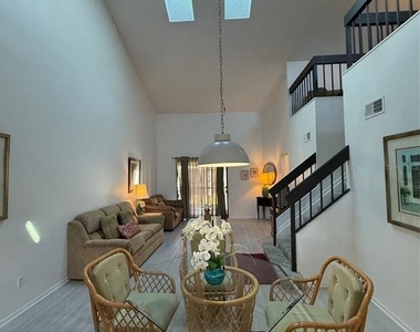 6206 Raintree Drive - Photo Thumbnail 4