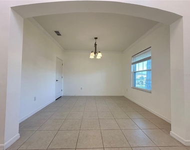 177 Bella Verano Way - Photo Thumbnail 3
