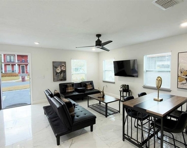 1414 E Harding Street - Photo Thumbnail 5