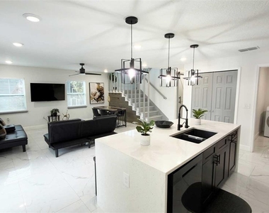 1414 E Harding Street - Photo Thumbnail 8