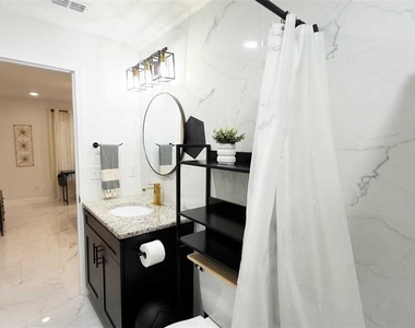 1414 E Harding Street - Photo Thumbnail 22