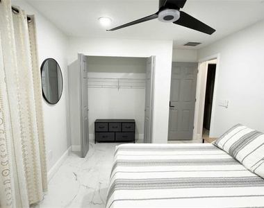 1414 E Harding Street - Photo Thumbnail 23