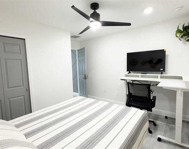 1414 E Harding Street - Photo Thumbnail 32