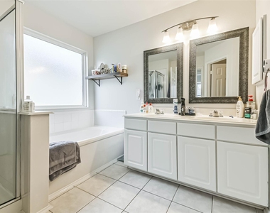 22538 Goss Spring Court - Photo Thumbnail 15