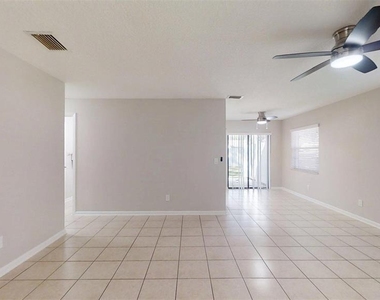 224 W Mcclendon Street - Photo Thumbnail 12