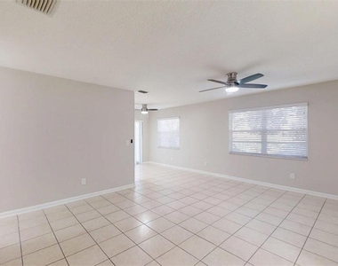 224 W Mcclendon Street - Photo Thumbnail 11