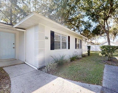 224 W Mcclendon Street - Photo Thumbnail 1