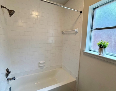 19114 Indian Grass Drive - Photo Thumbnail 13