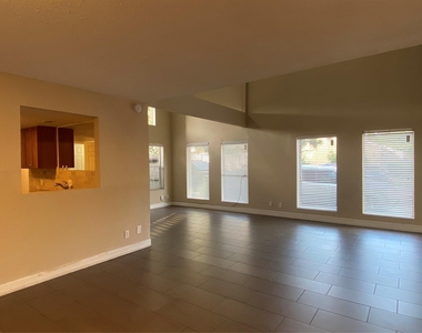 12625 Memorial Drive - Photo Thumbnail 3