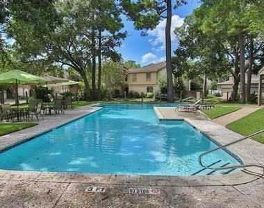12625 Memorial Drive - Photo Thumbnail 13