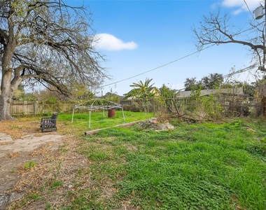 11107 Cedarview Lane - Photo Thumbnail 35
