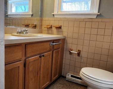 52 Davis Street - Photo Thumbnail 14