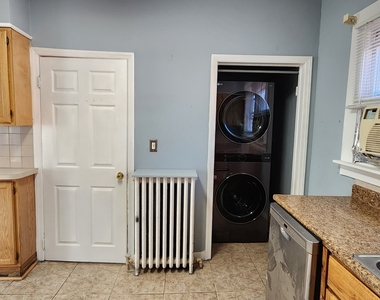 52 Davis Street - Photo Thumbnail 11