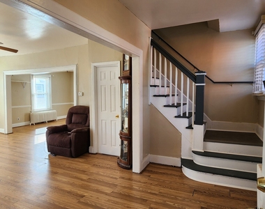 52 Davis Street - Photo Thumbnail 3