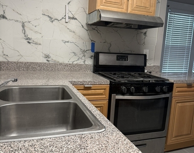 158 Alder Street - Photo Thumbnail 13
