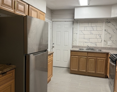 158 Alder Street - Photo Thumbnail 14