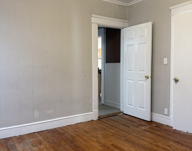 158 Alder Street - Photo Thumbnail 4