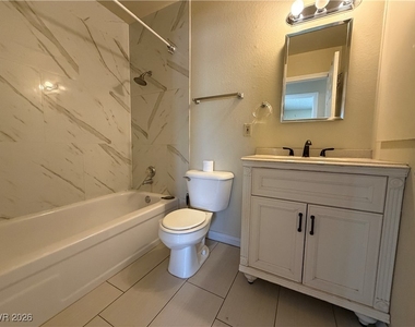 4734 Roberta Street - Photo Thumbnail 9