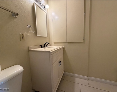 4734 Roberta Street - Photo Thumbnail 11