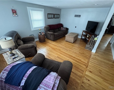 9646 River Road - Photo Thumbnail 5