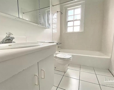 108 East 38th Street - Photo Thumbnail 3