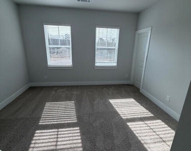 116 Maple Trail - Photo Thumbnail 11