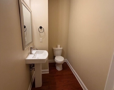 157 Northfield Circle - Photo Thumbnail 13