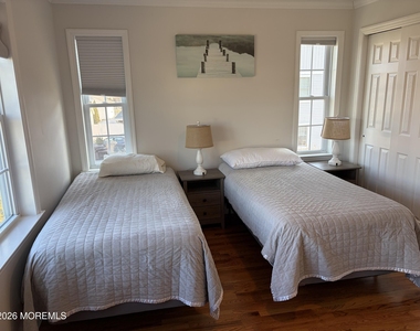 504 N Lake Drive - Photo Thumbnail 6