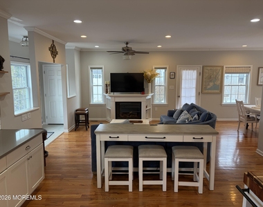 504 N Lake Drive - Photo Thumbnail 10