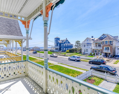 5 1/2 Embury Avenue - Photo Thumbnail 19